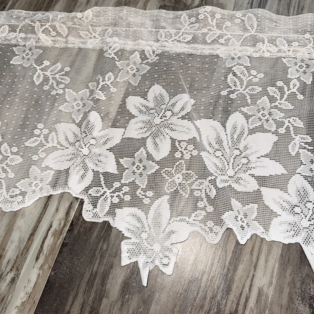 Set Of 2 Vintage Floral White Lace Sheer curtains Panel Valance Swag 57X16 In Ea